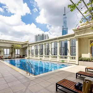 The Manor 2 Luxury Free Roof Pool Apartment